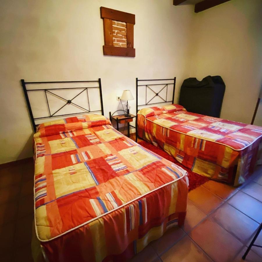 El Plantio I Y II - Apartamentos Turisticos Hoyos del Espino Eksteriør billede